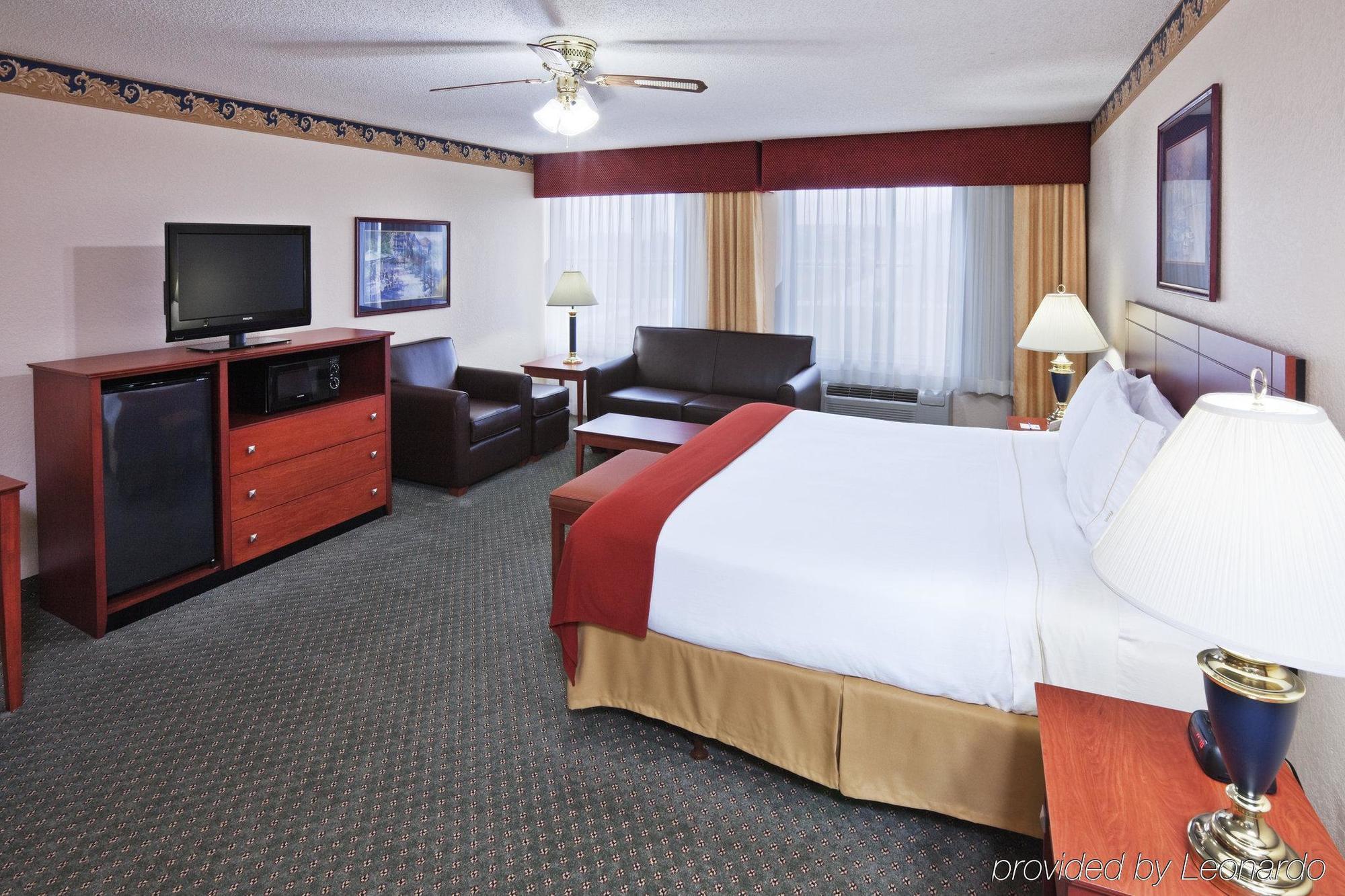 Holiday Inn Express Hotel & Suites Dallas Lewisville By Ihg Eksteriør billede